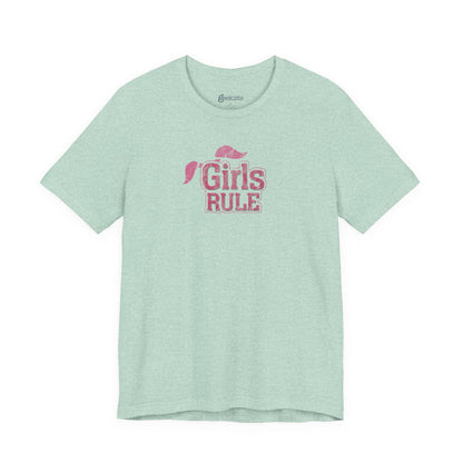 T-Shirt Girls Rule — Short Sleeve Jersey Tee — Unisex Lightweight Crewneck T-Shirt, Retro Distressed, for Couples (Funny Girls Rule, Boys Drool)